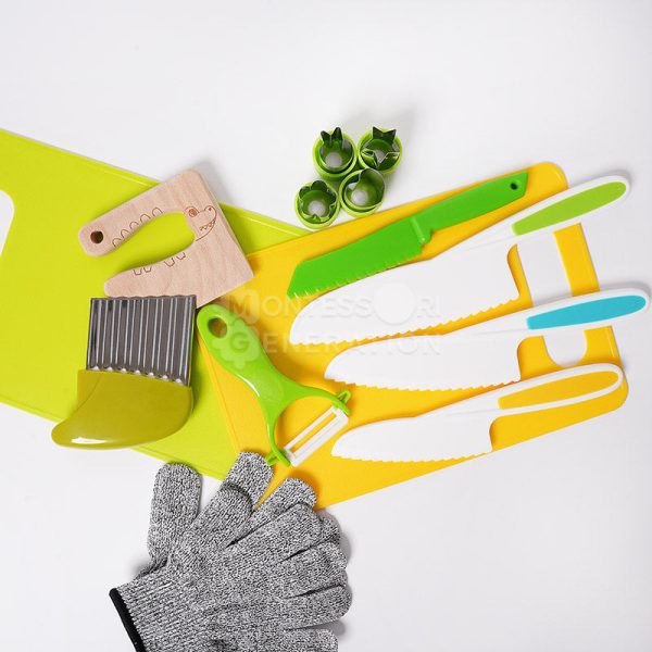 cooking-tools-DSC07734.jpg Cooking Tools Set | Child-Safe Knives, Molds & Boards for Kids Aged 3+ to Develop Cooking Skills